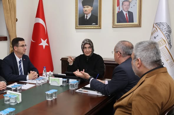 Afyonkarahisar'a Gündüzlü Bakım ve Aktif Yaşam Merkezi Geliyor