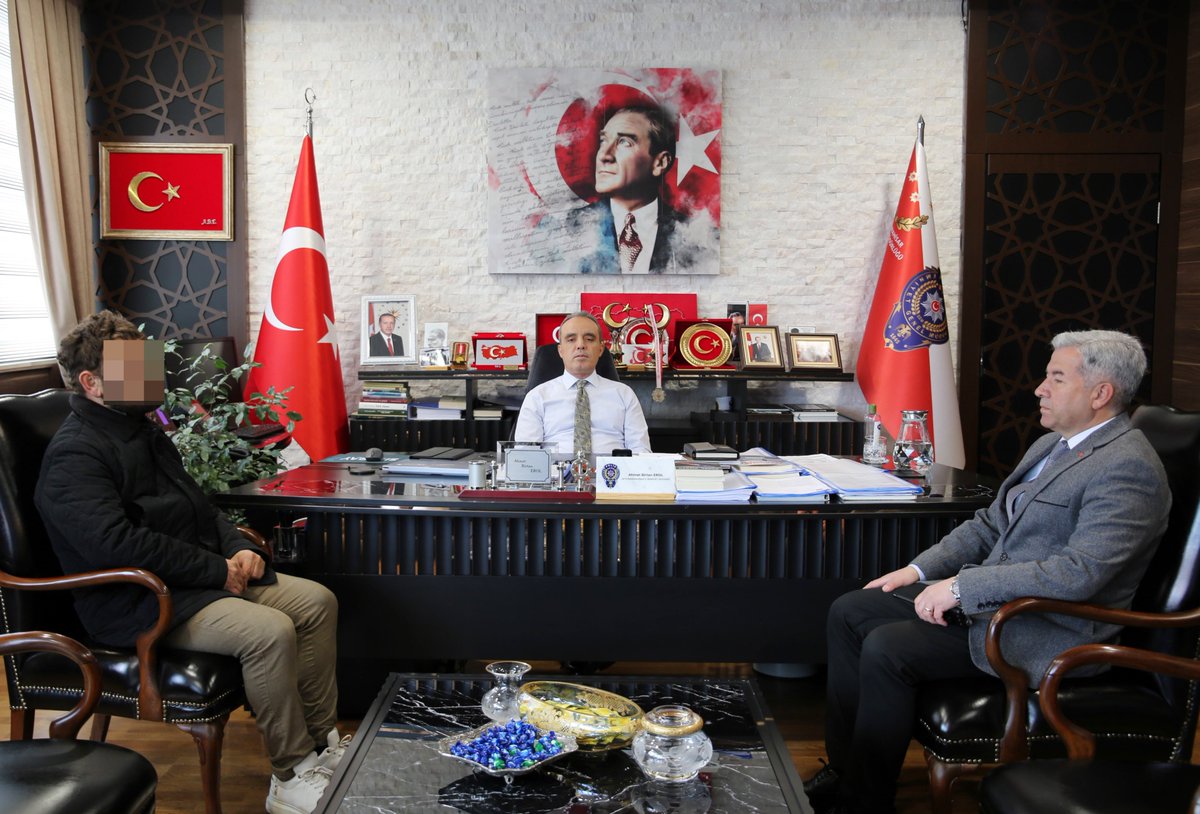 Afyonkarahisar'da İntiharı Önleyen Telefon Görüşmesi