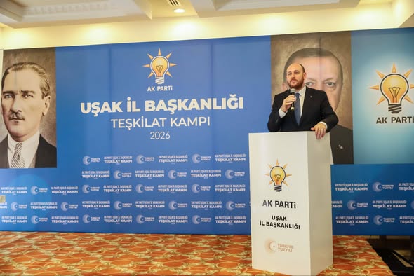AK Parti Uşak Teşkilat Kampı, Birlik ve Beraberlik Ruhuyla Açıldı