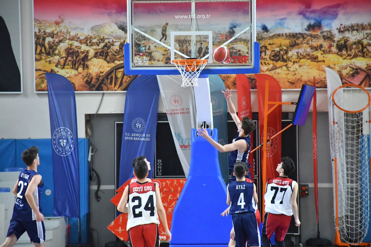 Afyonkarahisar'da Yıldızlar Basketbol Yarı Final Heyecanı Başladı: 15 Takım Final Yolunda