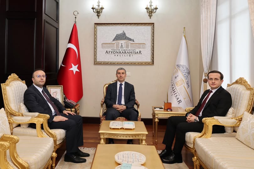 Afyonkarahisar Valisi'ne Dinar Adliyesi'nden Hayırlı Olsun Ziyareti
