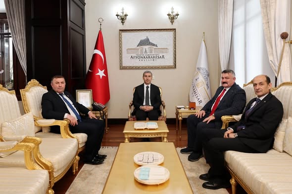 Afyon Valisi Aktaş'tan 8 Nisan'da Çift Ziyaret