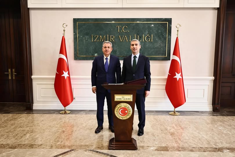 Akademisyen Valiler Buluştu: Afyonkarahisar Valisi Dr. Naci Aktaş, İzmir Valisi Dr. Süleyman Elban'ı Ziyaret Etti