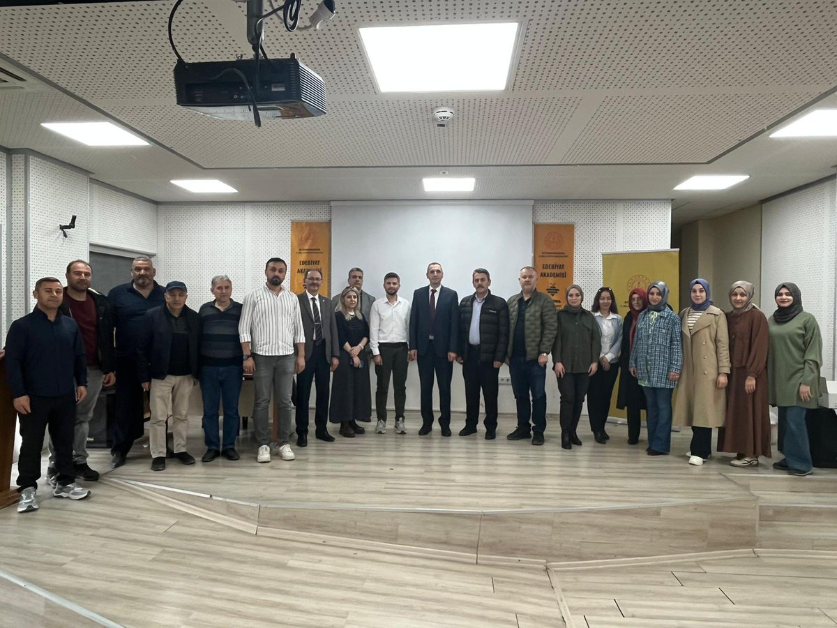 Afyonkarahisar'da Öğretmen Akademileri Devam Ediyor