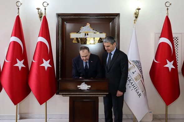 Afyonkarahisar Valisi Dr. Naci Aktaş'tan Bakanlık Koordinasyonu