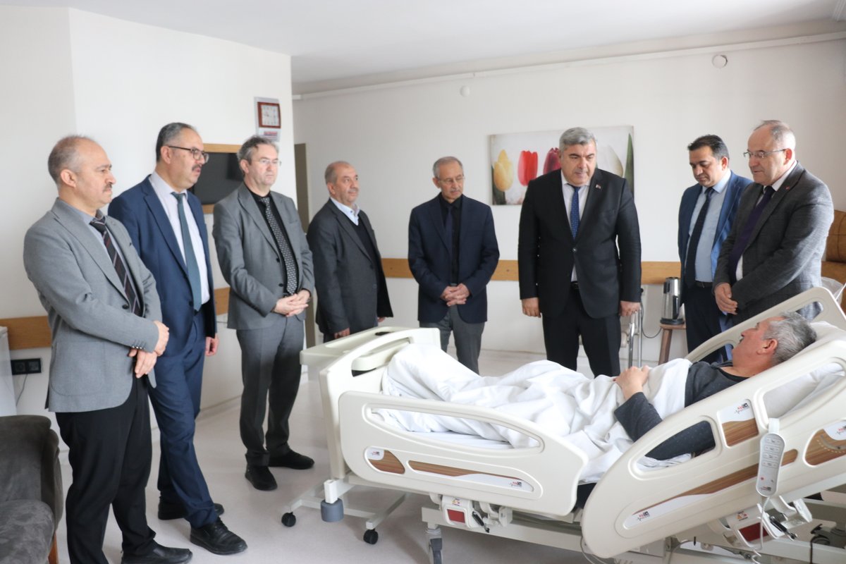 Afyonkarahisar'da Eğitim Camiasından Anlamlı Geçmiş Olsun Ziyareti