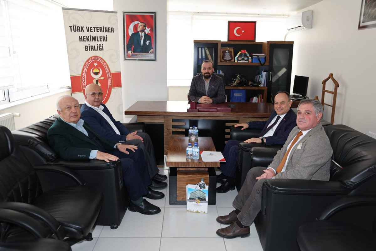 Afyonkarahisar Ticaret ve Sanayi Odası Heyeti Veteriner Hekimler Odası'nı Ziyaret Etti