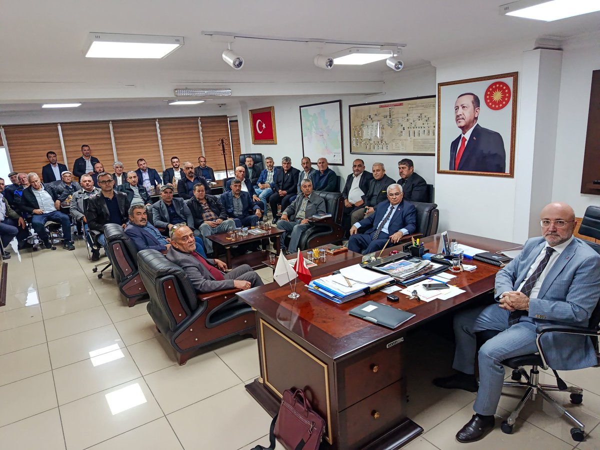 AK Parti Afyonkarahisar İl Başkanı Şahin, Sinanpaşa İlçe Teşkilatı ile Bir Araya Geldi