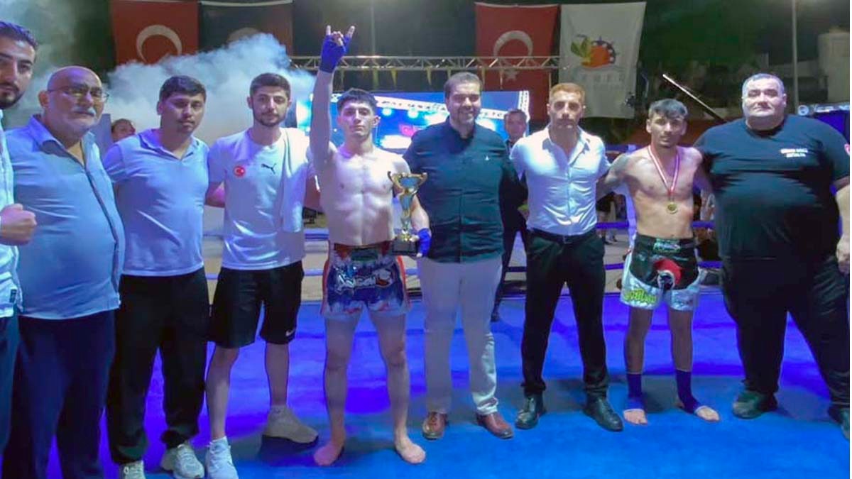 Afyonlu Sporcular W Fight Night Gecesine Damga Vurdu