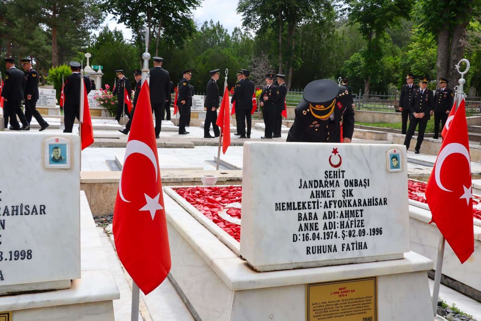 187 YILLIK GURUR! AFYON'DA JANDARMADAN ŞEHİTLERE VEFA, MİLLETE SADAKAT MESAJI