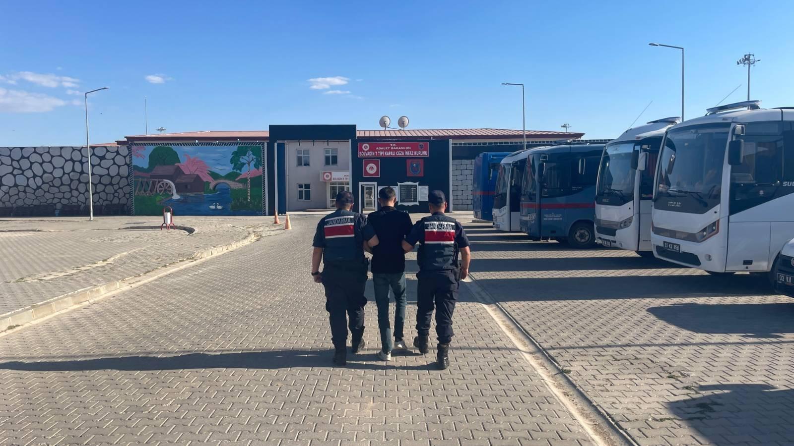 Afyonkarahisar’da Jandarmadan Suçlulara Geçit Yok! 1 Haftada 40 Kişi Yakalandı