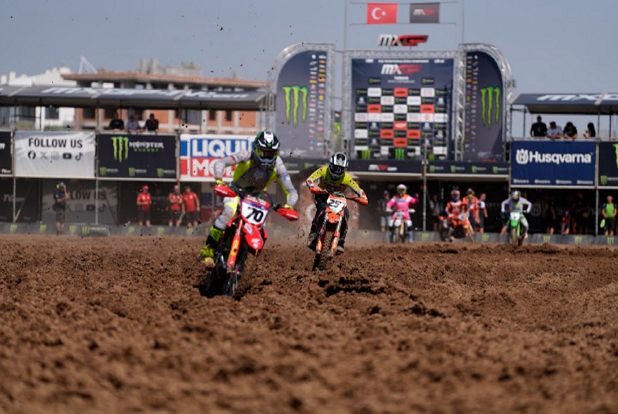 AFYONKARAHİSAR’DA TARİH YAZDI! MXGP’NİN REKORTMENİ JEFFREY HERLINGS 6. KEZ DÜNYA ŞAMPİYONU