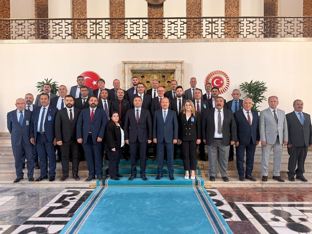 MHP AFYONKARAHİSAR TEŞKİLATINDAN TBMM’YE ÇIKARMA! TAYTAK: “AFYONKARAHİSAR’IN EMANETİNİ ANKARA’DA TAŞIYACAĞIZ”